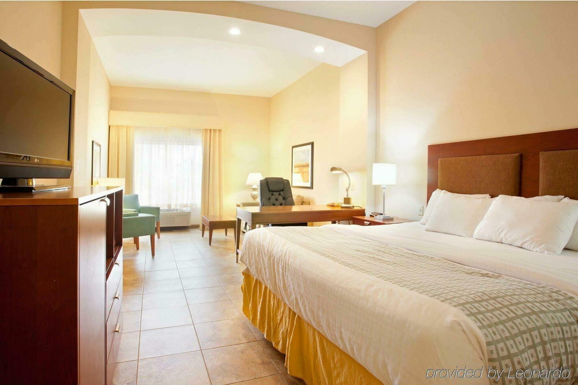 Отель La Quinta By Wyndham Билокси Экстерьер фото